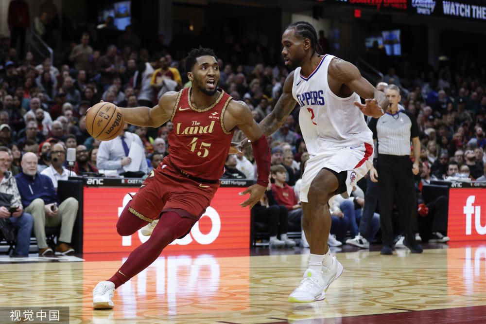 炙手可热的 炙手可热的